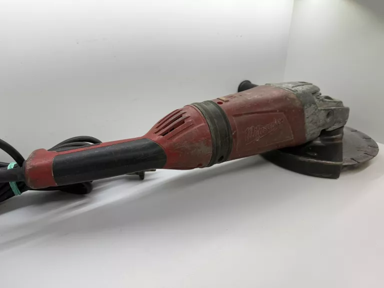 SZLIFIERKA AGV 21-230 GEX 2100W MILWAUKEE