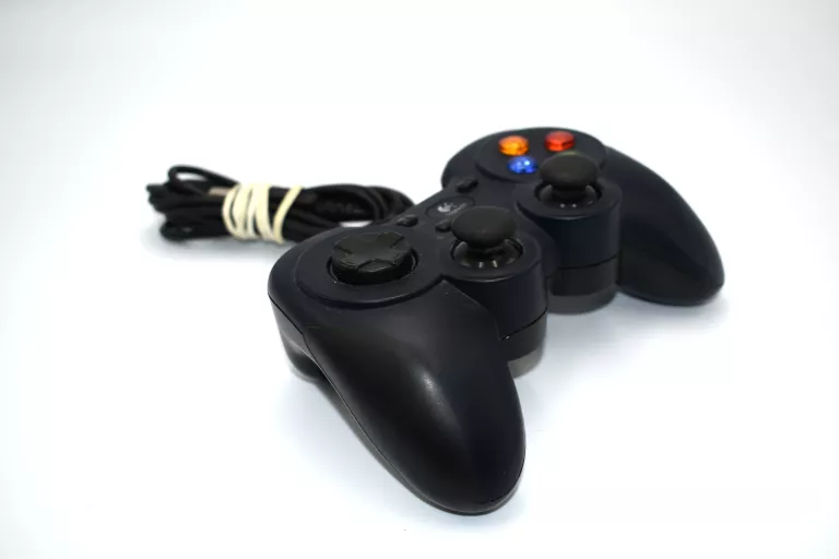 PAD PRZEWODOWY LOGITECH GAMEPAD F310 (PC)