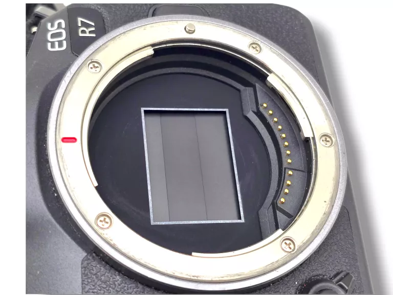 APARAT FOTOGRAFICZNY CANON EOS R7 KORPUS CZARNY