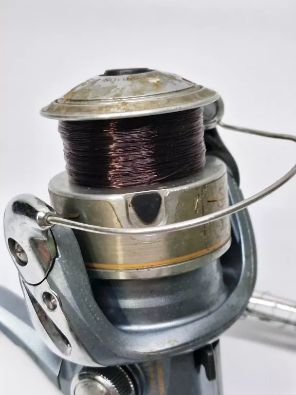 KOŁOWROTEK SHIMANO CATANA 2500 R