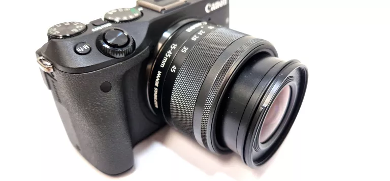 aparat-canon-eos-m3-obiektyw-ef-m15-45-is-stm-ladpasekbateria-stan-bdb-rozmiar-matrycy-206882-228774