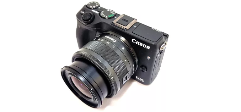 aparat-canon-eos-m3-obiektyw-ef-m15-45-is-stm-ladpasekbateria-stan-bdb-ean-gtin-4549292072891