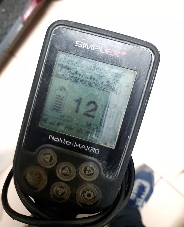 wykrywacz-metalu-detektor-nokta-makro-simplex-waga-produktu-13