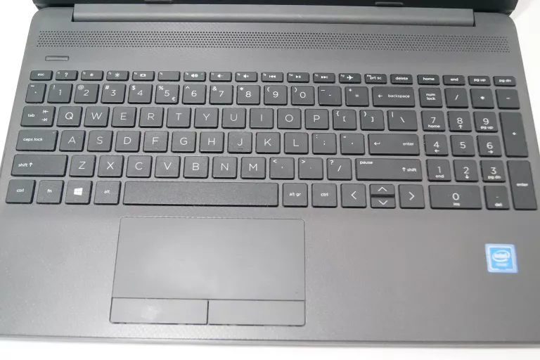 LAPTOP HP 250 G8/CELERON N/256 GB SSD/ 8 GB RAM