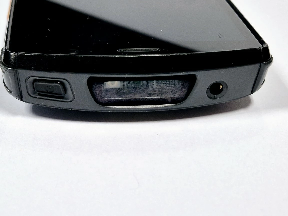 telefon-terminal-mobilny-skaner-urovo-dt50-4gb64gb-ean-gtin-8596375239210