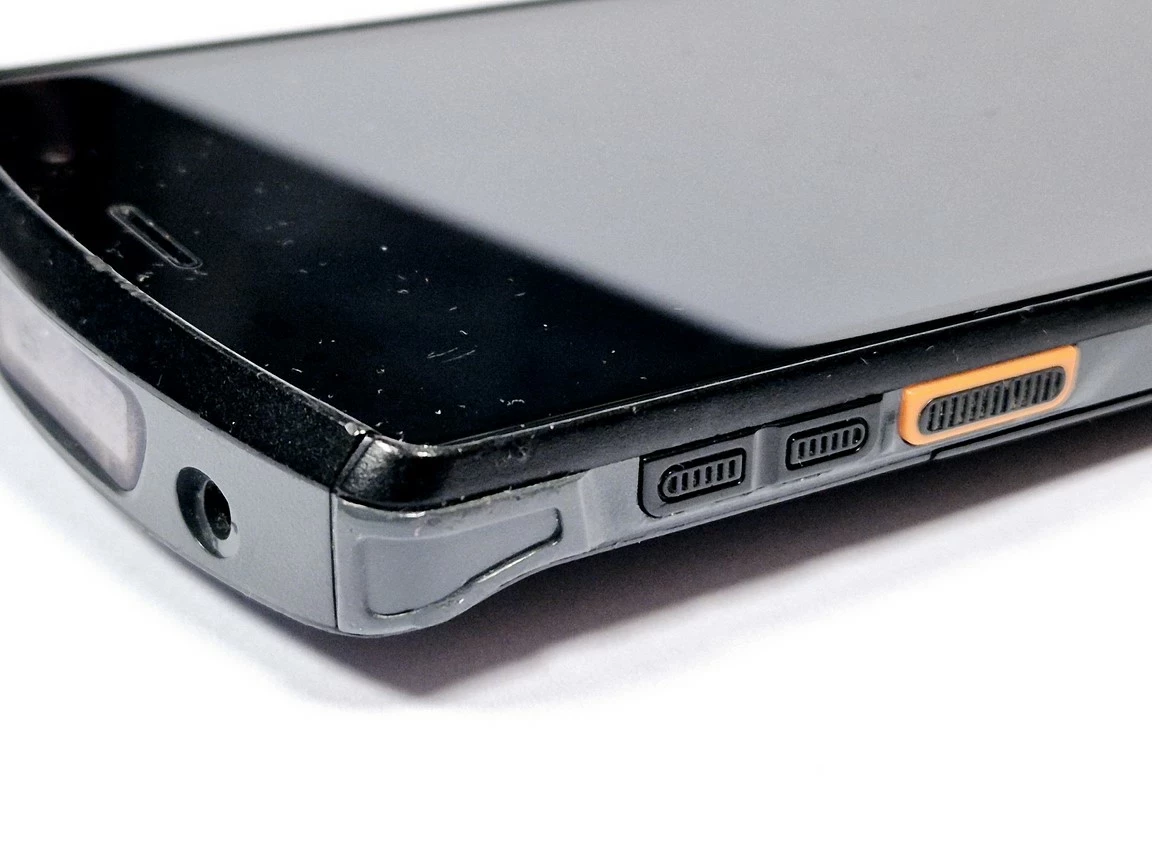 telefon-terminal-mobilny-skaner-urovo-dt50-4gb64gb-sliczna-54-sj-wroclaw