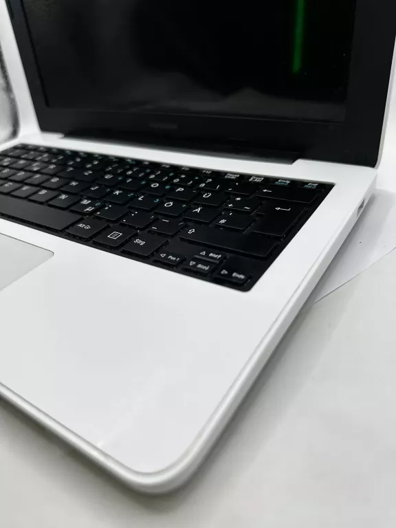 LAPTOP MEDION BIAŁY E11201 11,6 " INTEL CELERON N3450 4 GB / 64 GB