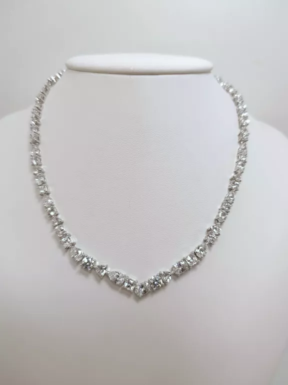 NASZYJNIK MESMERA SZLIFY RÓŻNORODNE, BIAŁY, POWŁOKA Z RODU SWAROVSKI