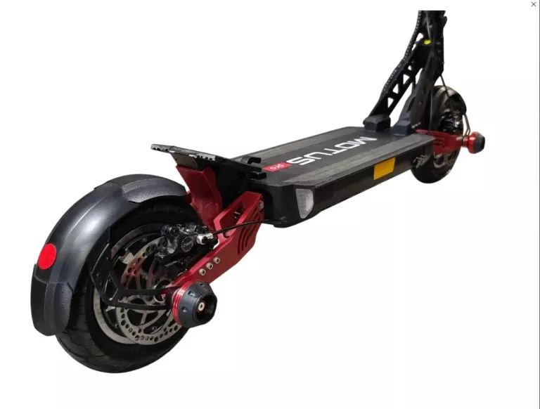 hulajnoga-elektryczna-motus-pro-10-daytona-65-km-182ah-predkosc-maksymalna-2000