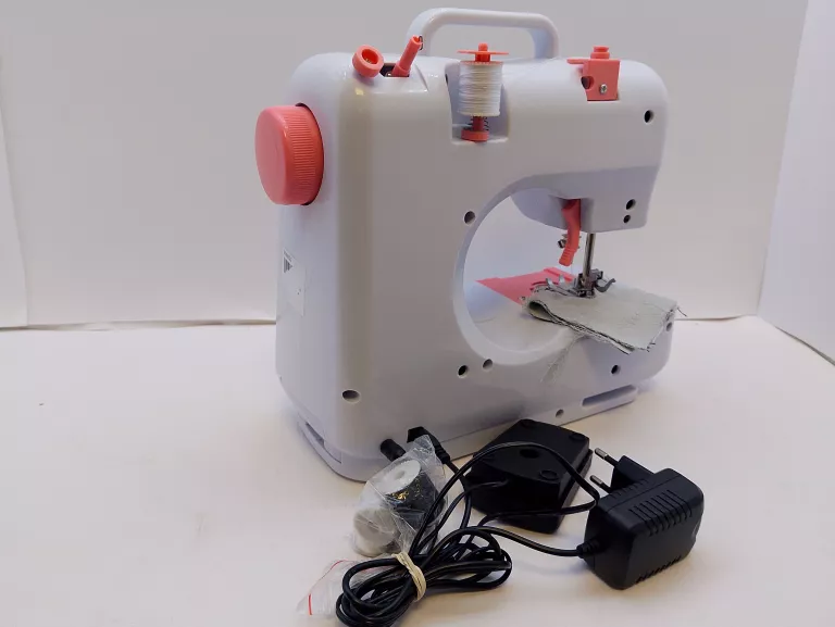 MASZYNA DO SZYCIA SM-505A
