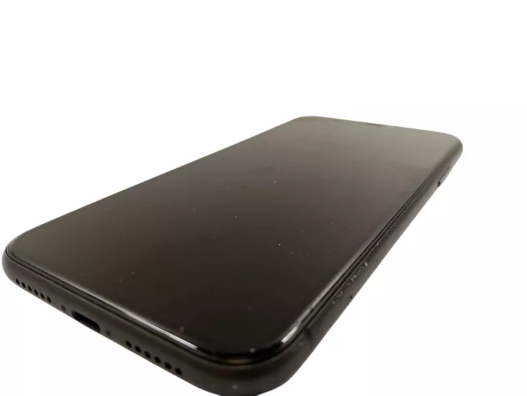 TELEFON IPHONE 11 4GB / 64GB 83% BAT CZARNY