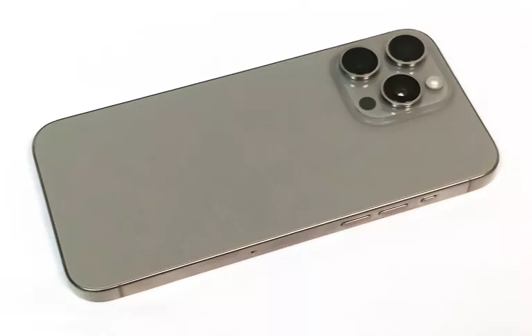 TELEFON APPLE IPHONE 15 PRO MAX KOMPLET