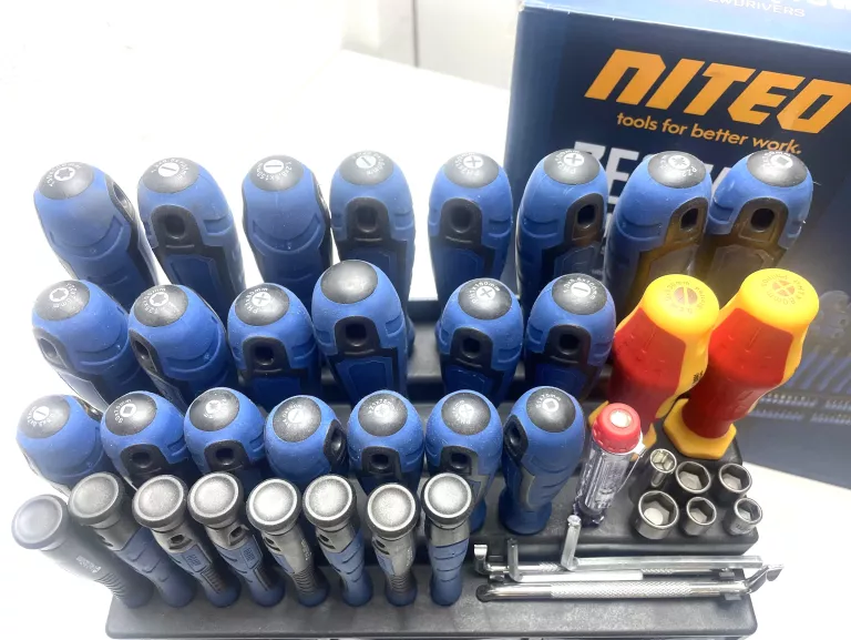 ZESTAW ŚRUBOKRĘTÓW NITEO