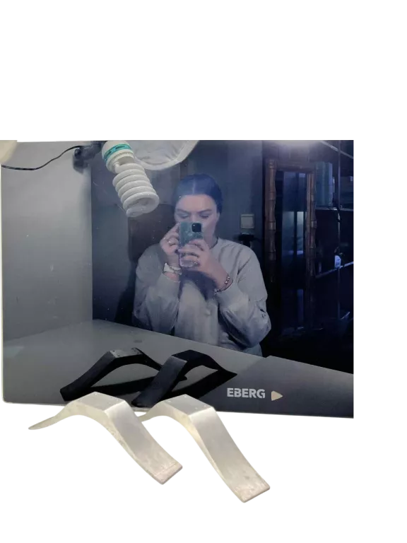 GRZEJNIK ELEKTRYCZNY SZKLANY EBERG EVI PRO