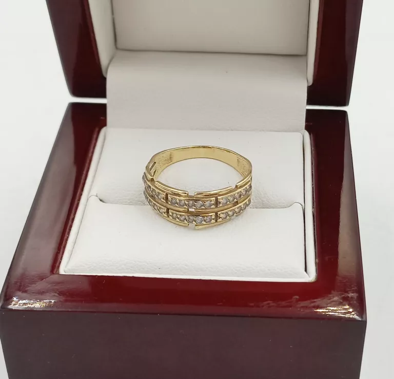 PIERSCIONEK Z KAMIENIAMI 14K./15R./2G.