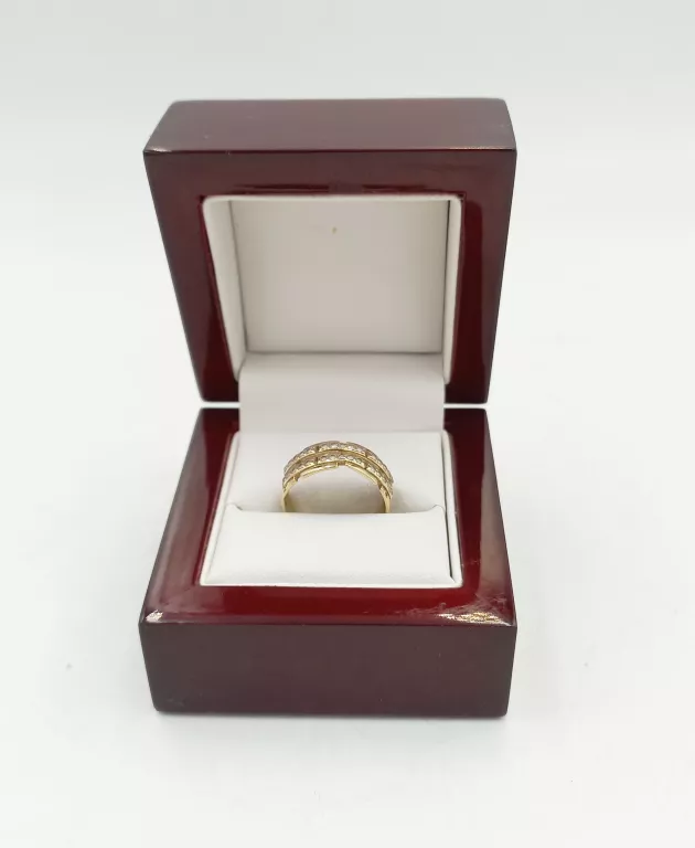 PIERSCIONEK Z KAMIENIAMI 14K./15R./2G.