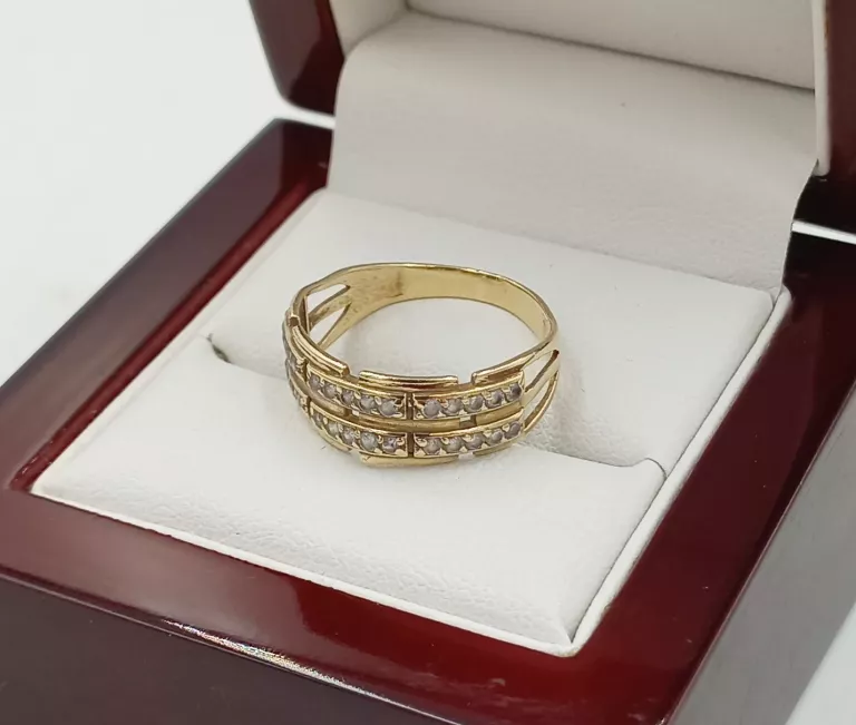 PIERSCIONEK Z KAMIENIAMI 14K./15R./2G.