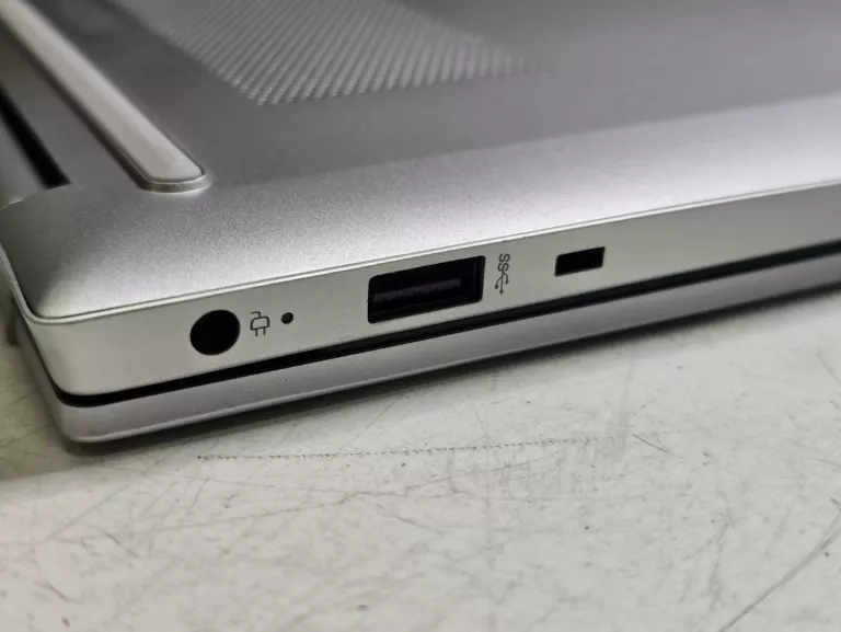 LAPTOP HP 15-EG3900NW 15,6"  I5-1335U 16 GB RAM 512 GB SSD GW. DO 03.2027