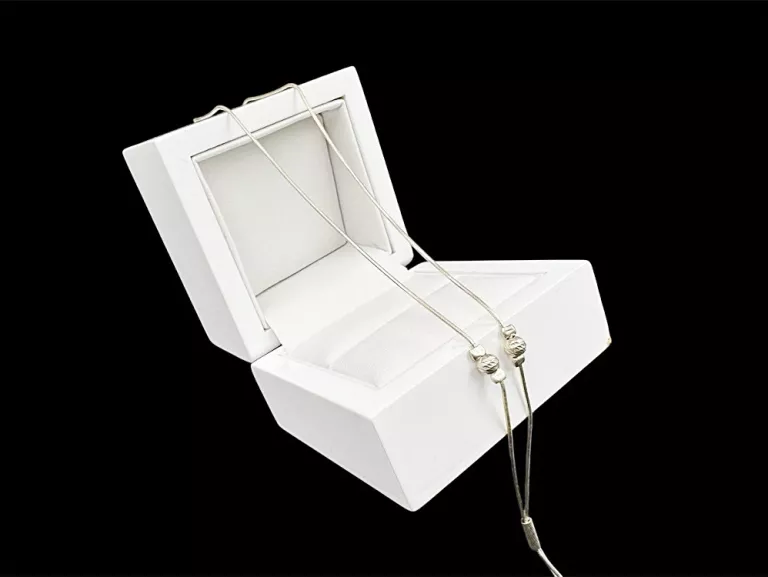 PIĘKNY SREBRNY ŁAŃCUSZEK PPR. 925 W. 4,41G