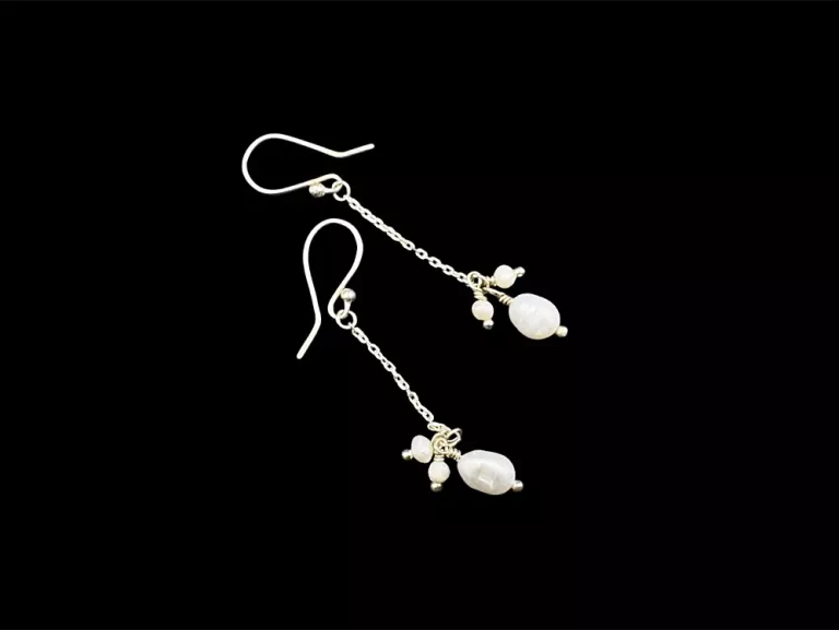 PIĘKNE SREBRNE KOLCZYKI PR. 925 W. 1,12G