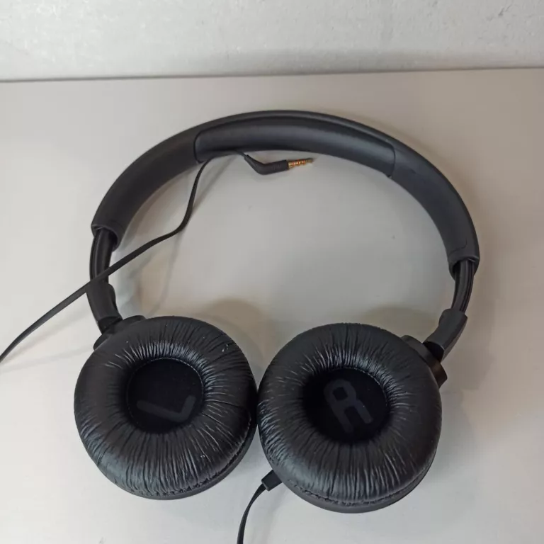 SŁUCHAWKI PRZEWODOWE NAUSZNE JBL TUNE 500 / KOMPLET