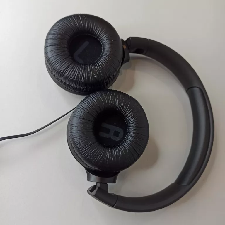 SŁUCHAWKI PRZEWODOWE NAUSZNE JBL TUNE 500 / KOMPLET