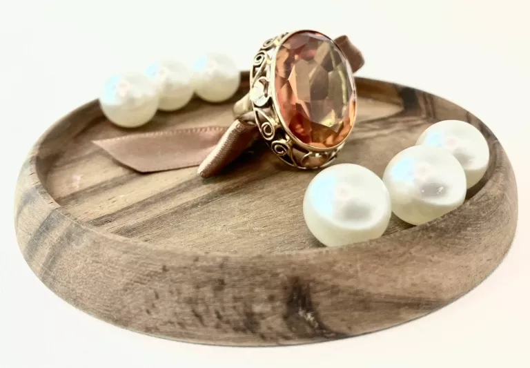 PIĘKNY ZŁOTY PIERŚCIEŃ Z BURSZTYNOWĄ CYRKONIĄ P585 15,08GR R.19