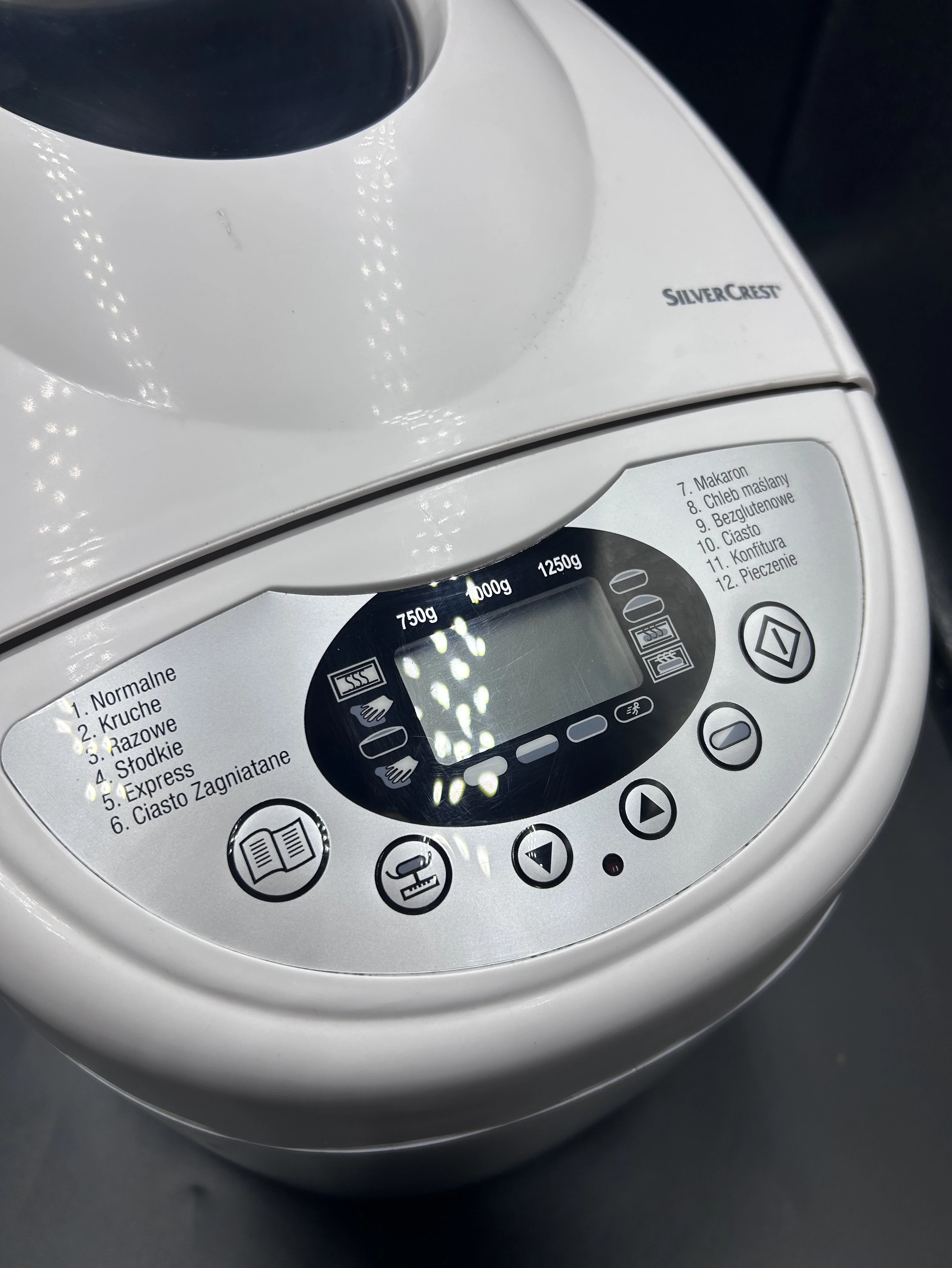 wypiekaczpiec-do-chleba-silvercrest-sbb-850-a1-kolor-dominujacy-129357-2