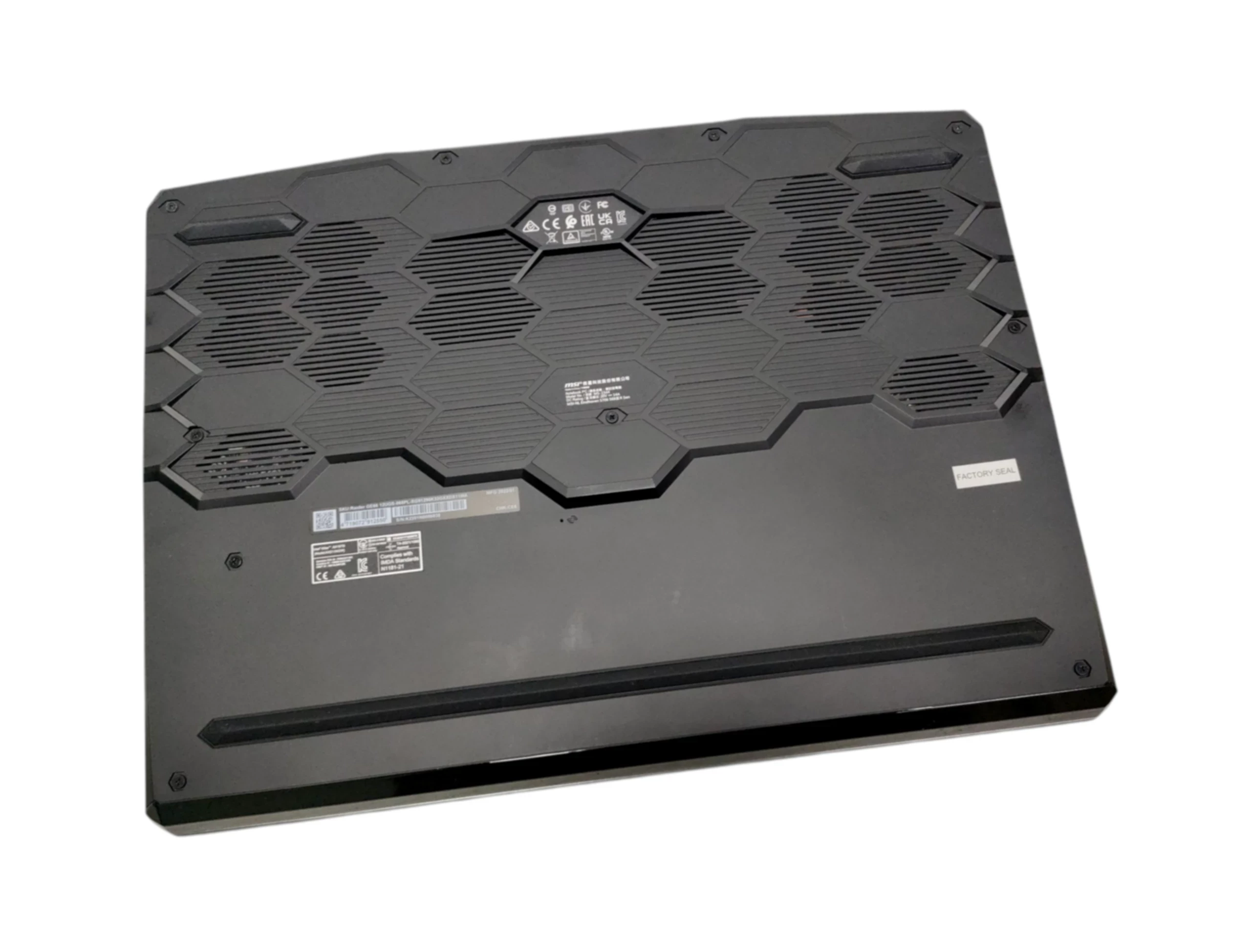 laptop-gamingowy-msi-raider-ge66-12ugs-065pl-156-240hz-pojemnosc-dysku-1000