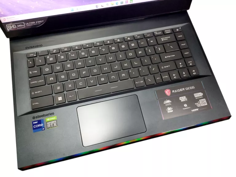laptop-gamingowy-msi-raider-ge66-12ugs-065pl-156-240hz-stan-11323-2