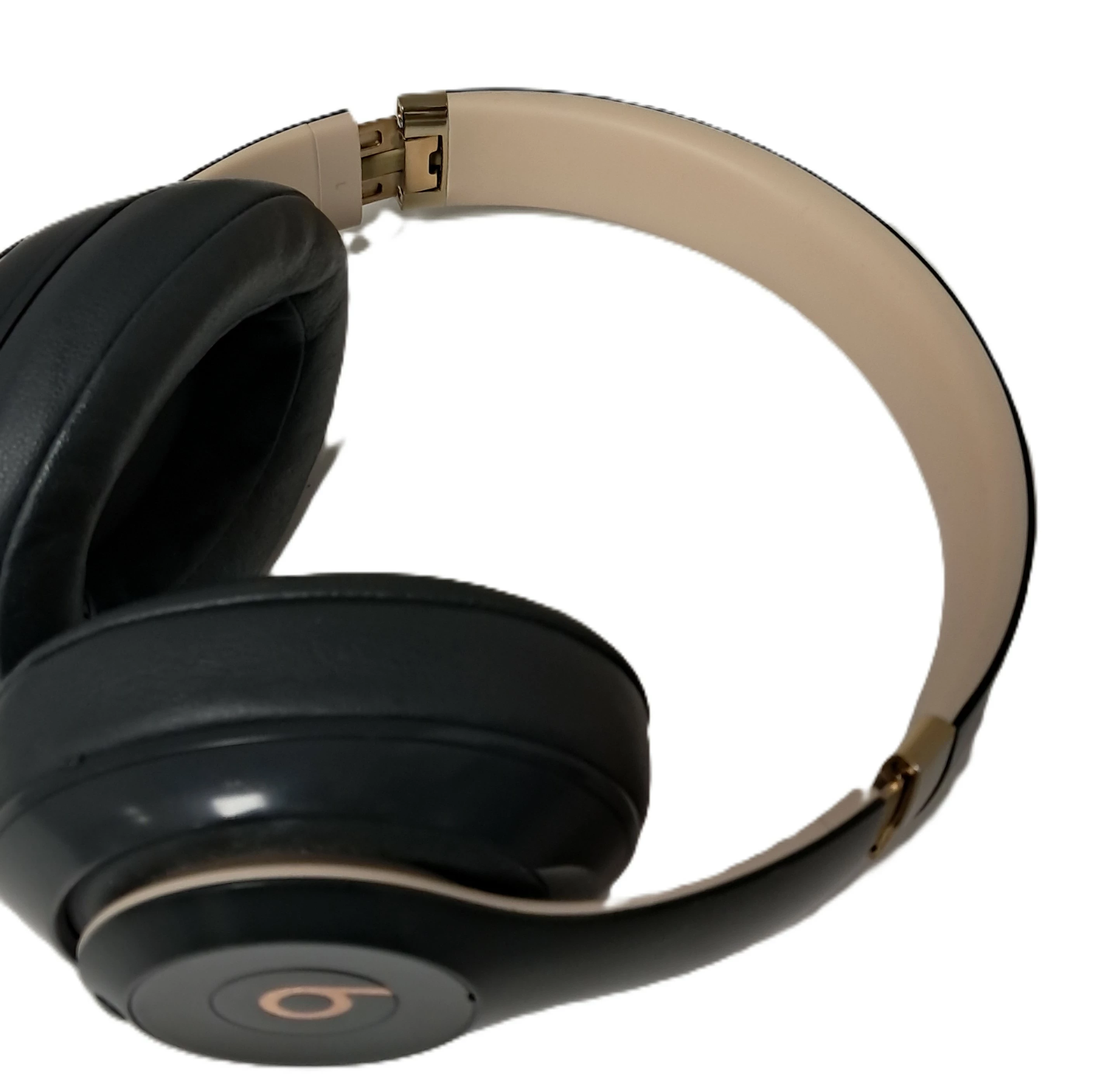 sluchawki-bezprzewodowe-nauszne-beats-studio3-wireless-by-dr-dre-kod-producenta-mx3x2zma