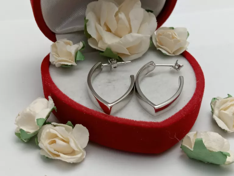 PIĘKNE SREBRNE KOLCZYKI 3,39G 925PR