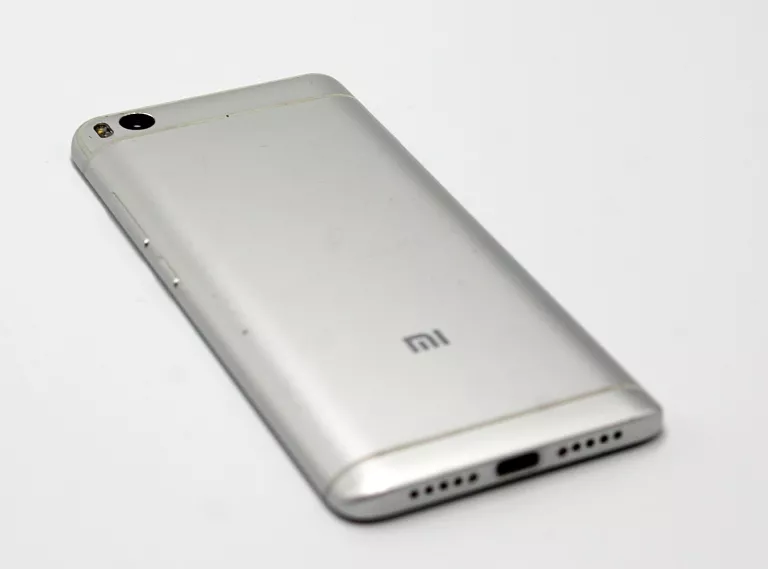 telefon-xiaomi-mi-5s-364gb-szary-dual-sim-przekatna-ekranu-515