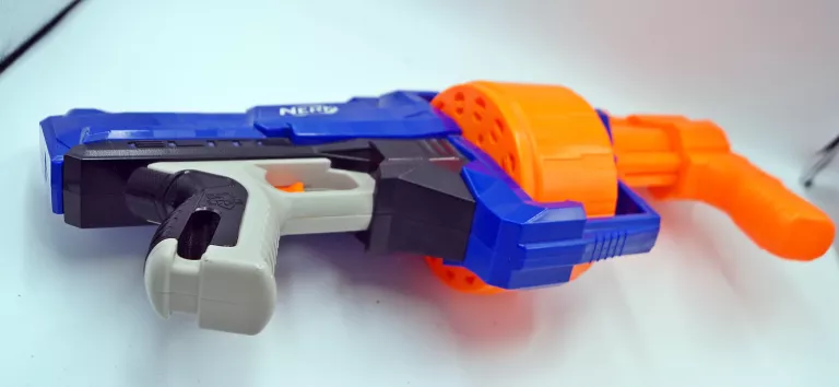 PISTOLET NERF N-STRIKE ELITE SURGEFIRE E0011