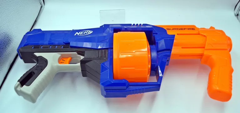 PISTOLET NERF N-STRIKE ELITE SURGEFIRE E0011