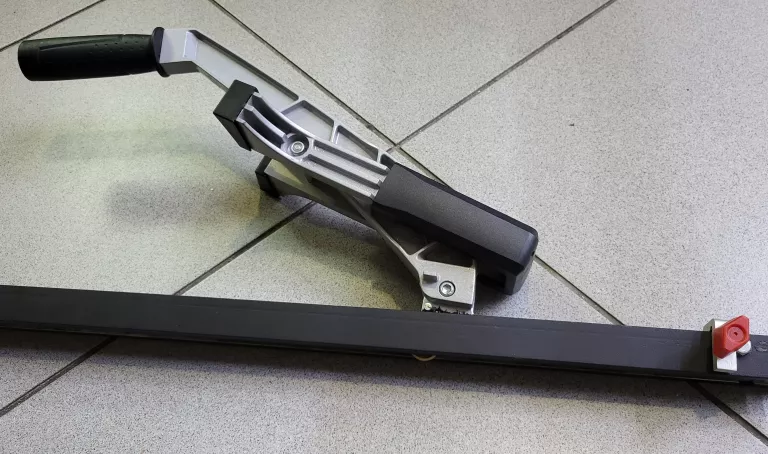 PRZECINARKA BOSCH PTC 640