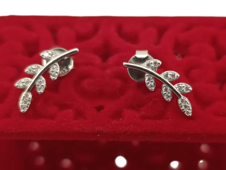 SREBRNE  KOLCZYKI LISTKI 925 1,30G