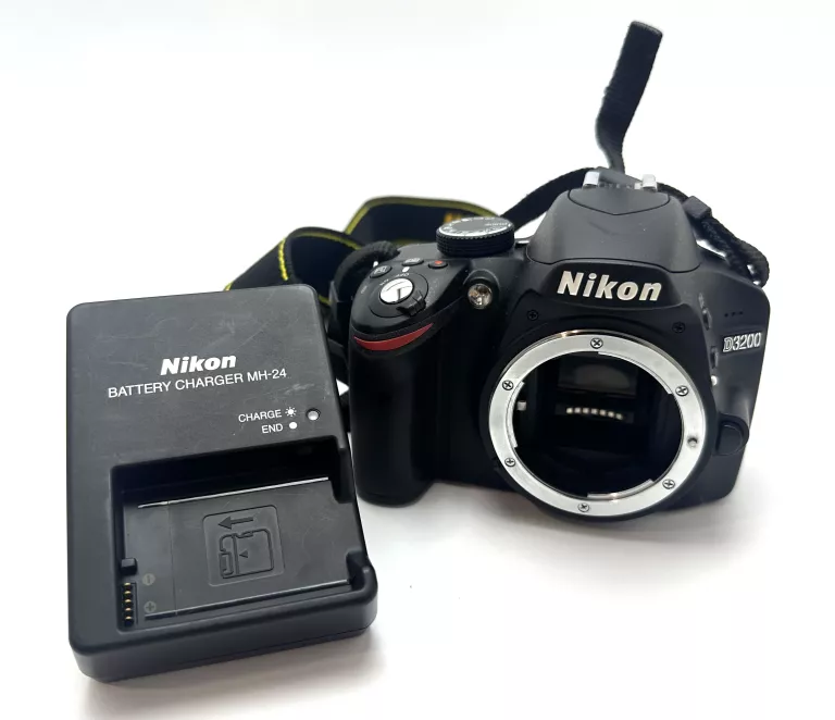 APARAT NIKON D3200