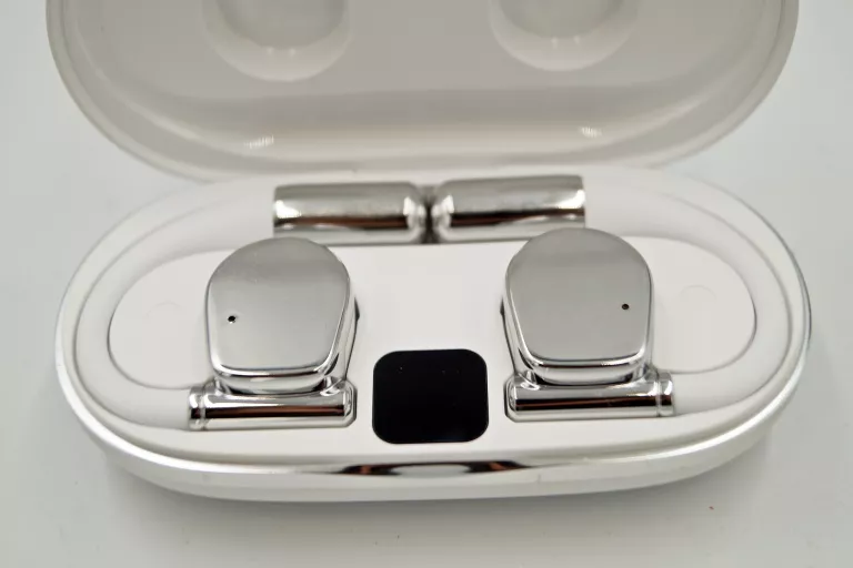 M111 SŁUCHAWKI BEZPRZEWODOWE SPORTOWE BIAŁE