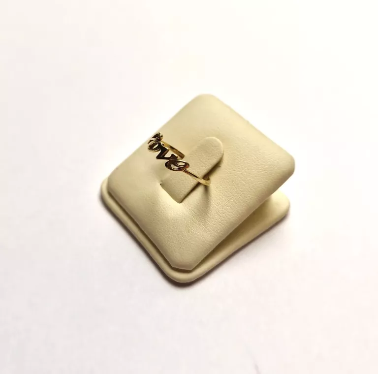 ZŁOTY PIERŚCIONEK LOVE 0,96G 333 R 12