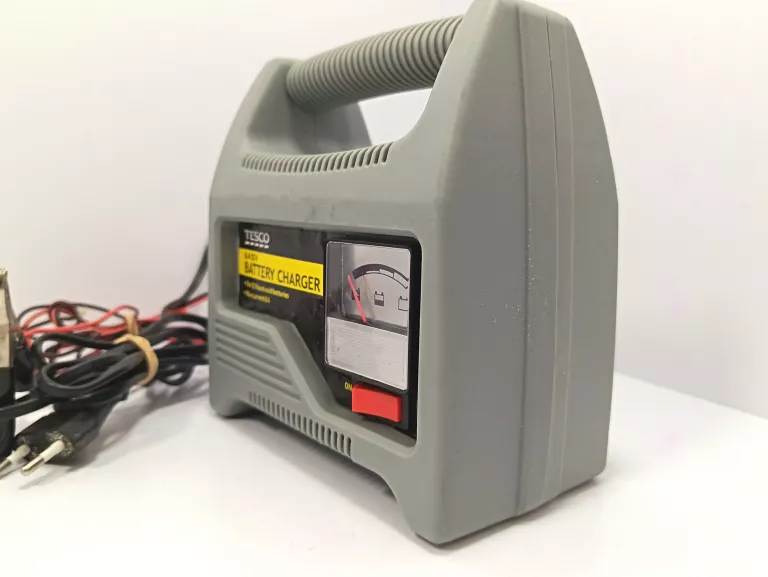 prostownik-tesco-6a12v-stan-11323-2