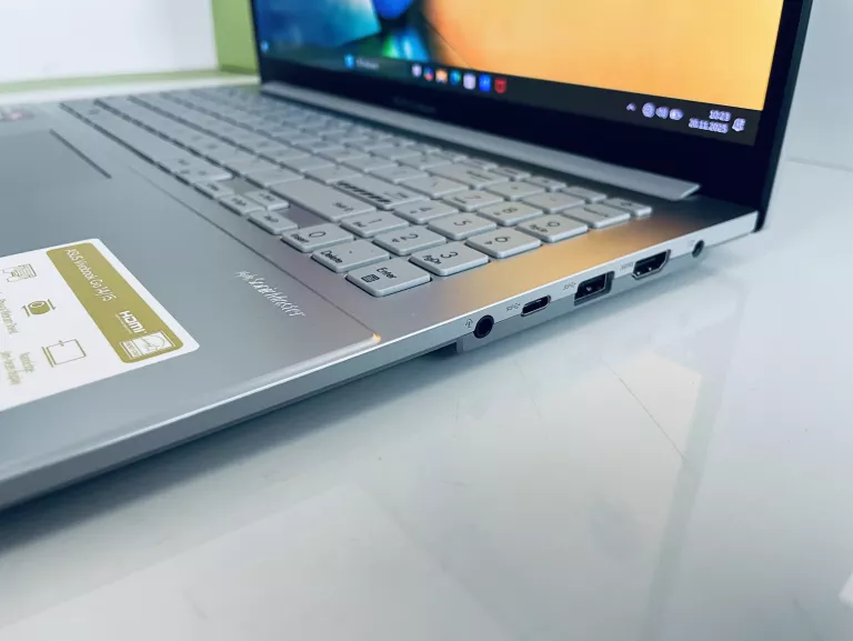 LAPTOP ASUS VIVOBOOK GO E1504FA 15.6" OLED R5-7520U 16GB 512SSD WINDOWS 11