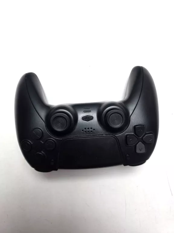 KONSOLA PS4 500 GB + GRY