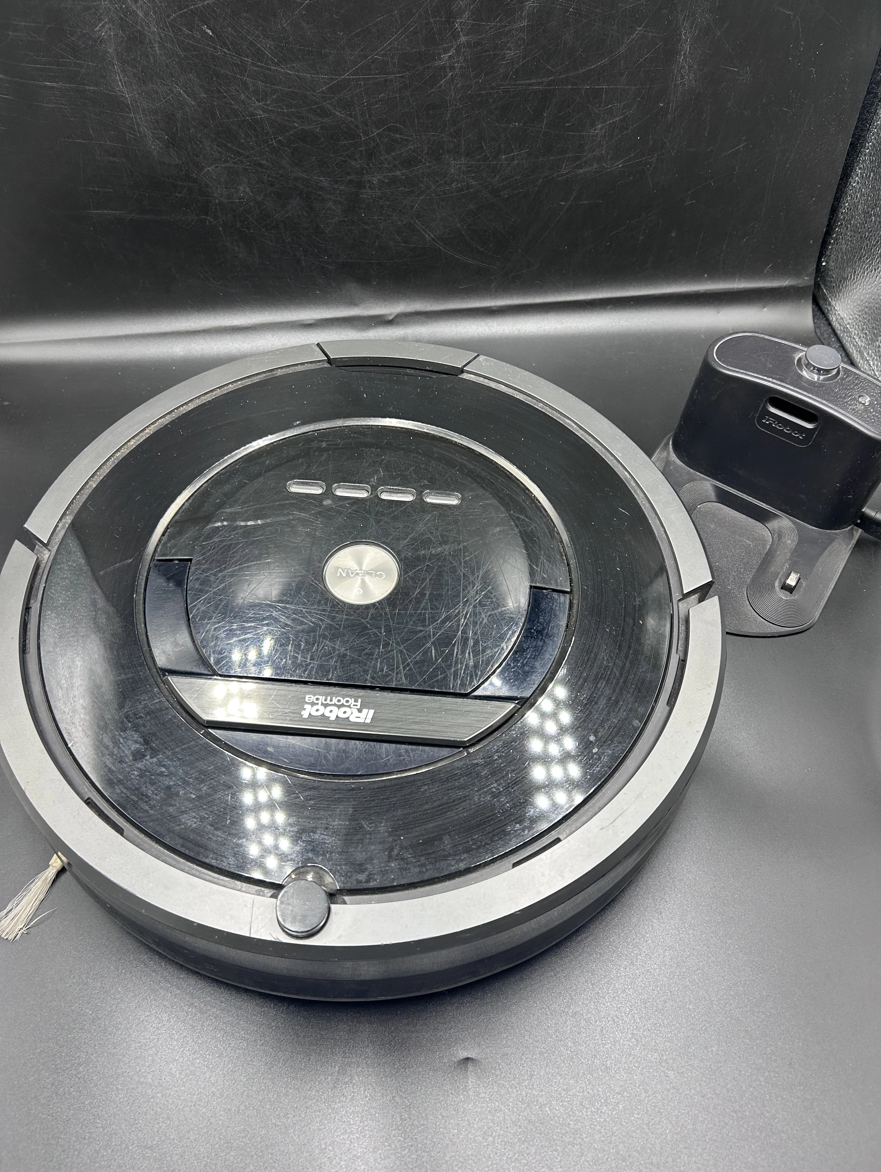 odkurzacz-sprzatajacy-irobot-roomba-880-kosciuszki-29-rogozno