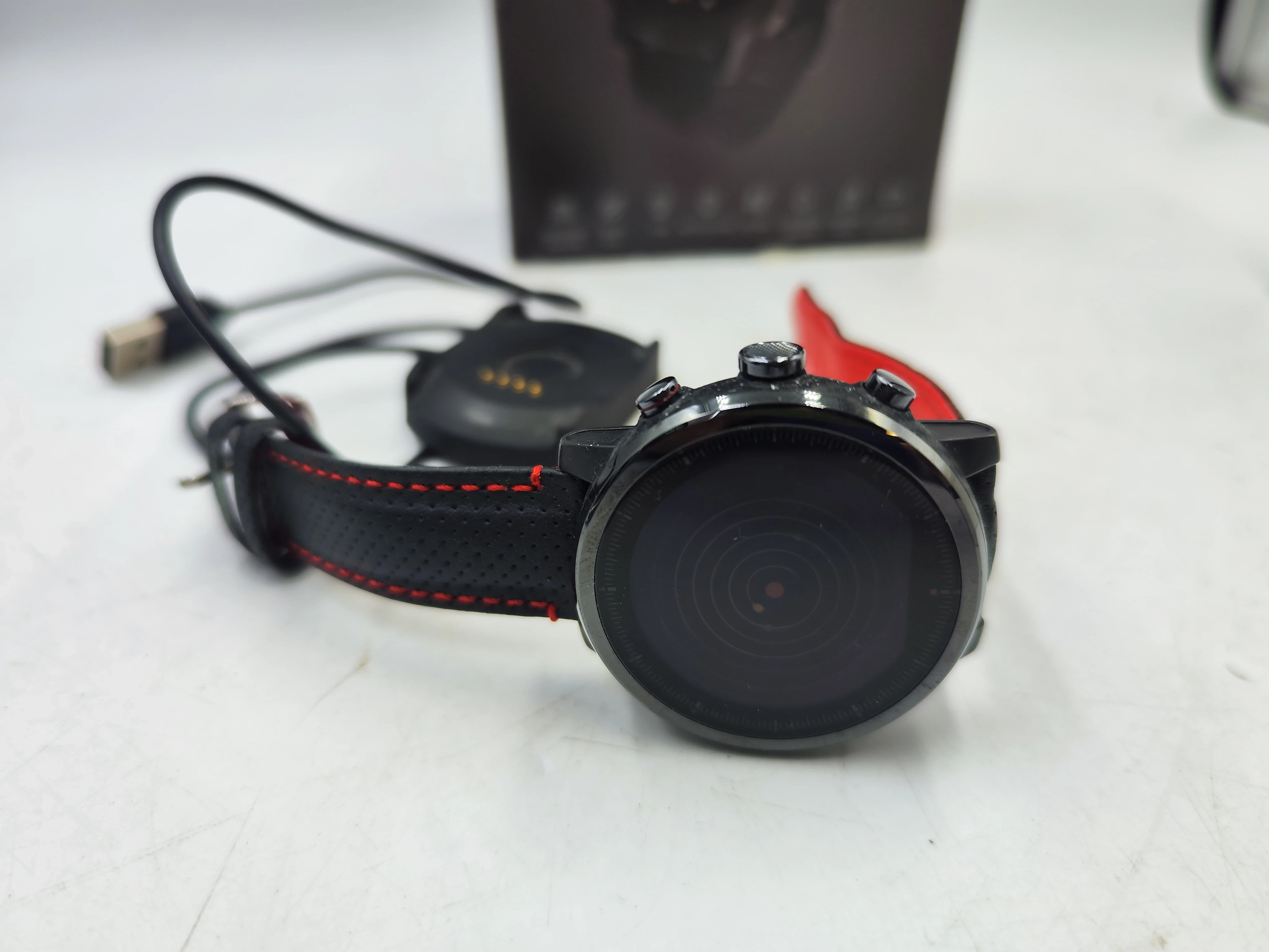 smartwatch-amazfit-stratos-czarny-rodzaj-231461-360429