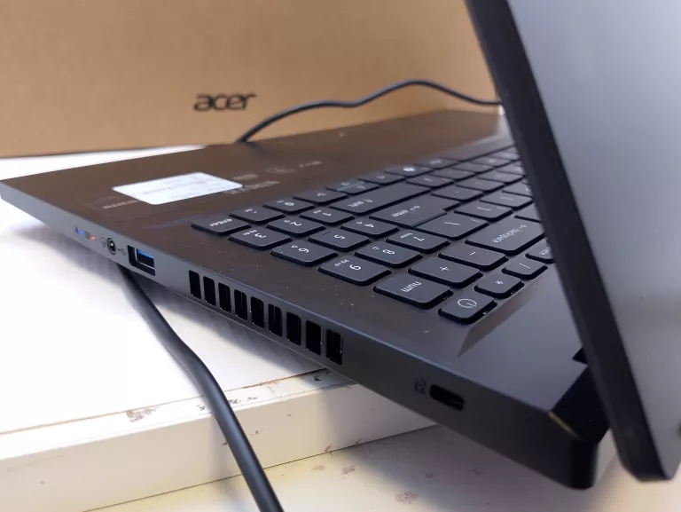 LAPTOP ACER NITRO ANV15-41 KOMPLET