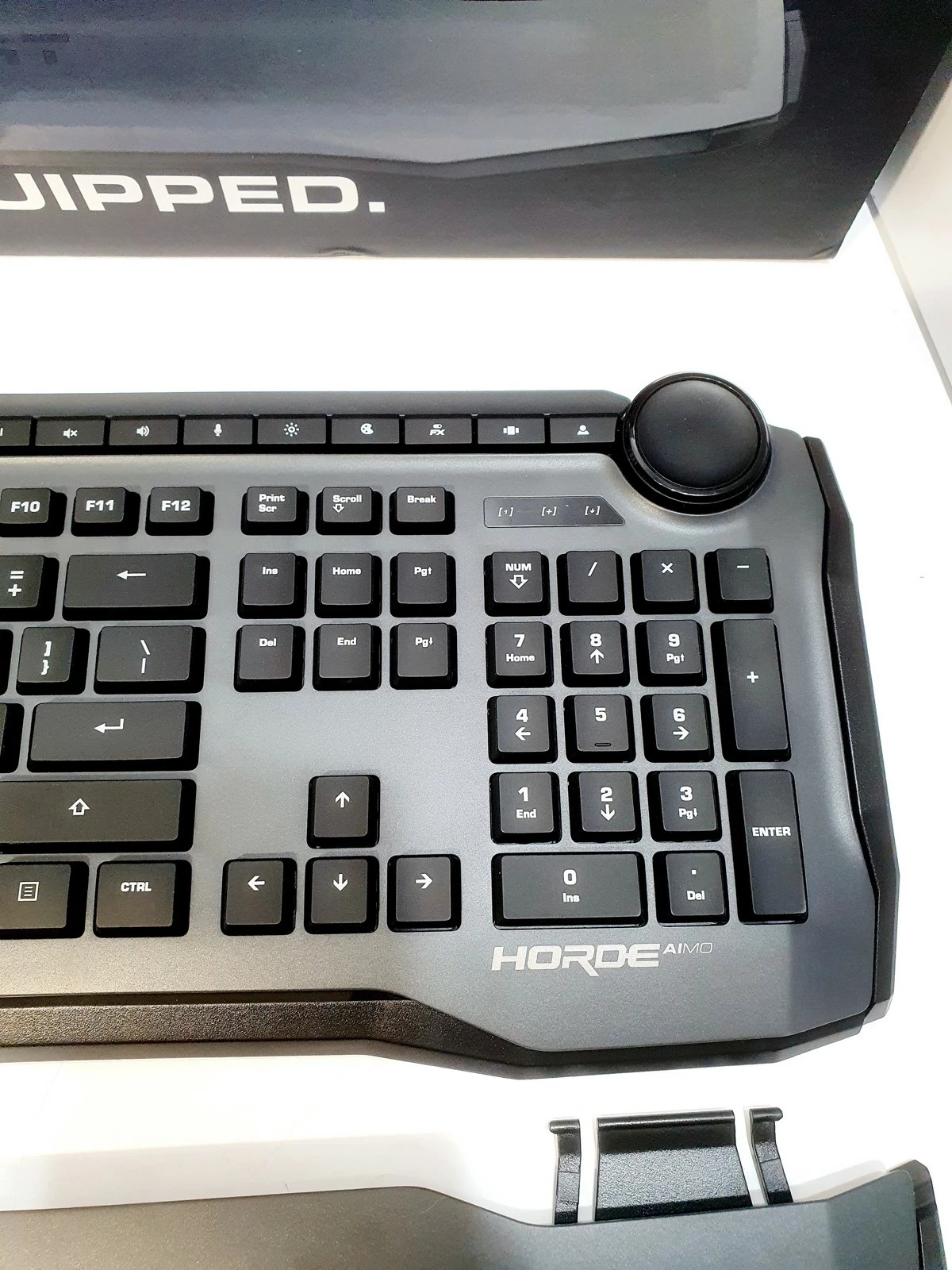 klawiatura-roccat-horde-aimo-roc-12-351-gy-interfejs-1247-1