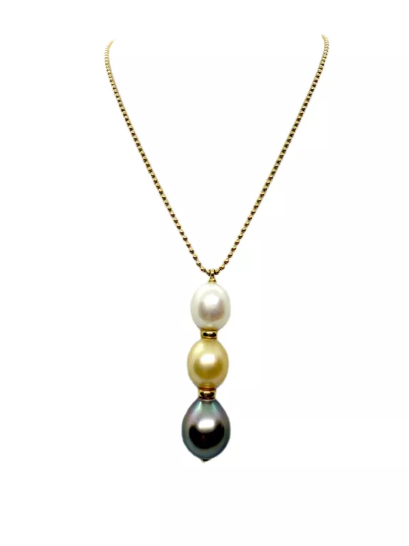 NASZYJNIK  Z  PERŁAMI 750