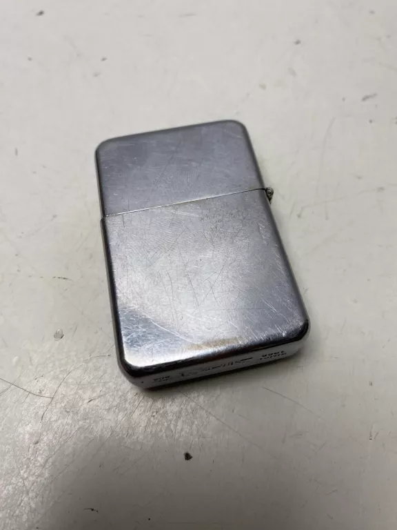 ZAPALNICZKA  BENZYNOWA STAR 903