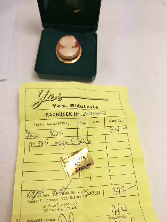 KAMEA BROSZKA / ZAWIESZKA 5,27 G 585